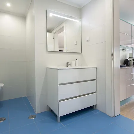 Chiado Blue By Homing Lissabon