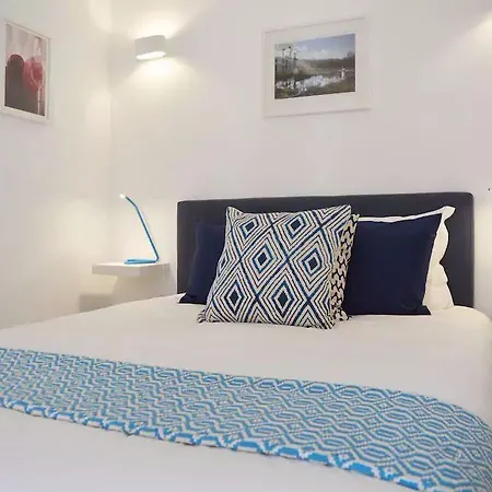 Chiado Blue By Homing Lissabon