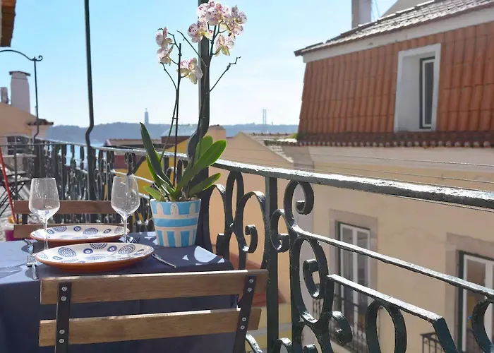 Chiado Blue By Homing Appartement