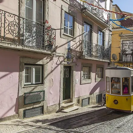 Chiado Blue By Homing Apartament *